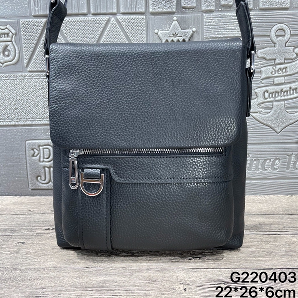 スーパーコピーブランドバッグ正面デザイン